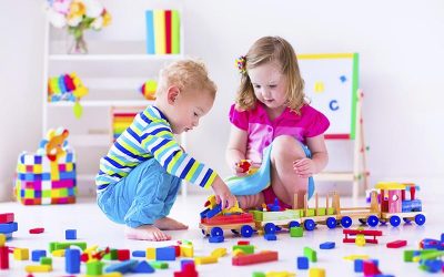 تکنیک های رفتار با کودکان وقتی بر سر اسباب بازی دعوا می کنند